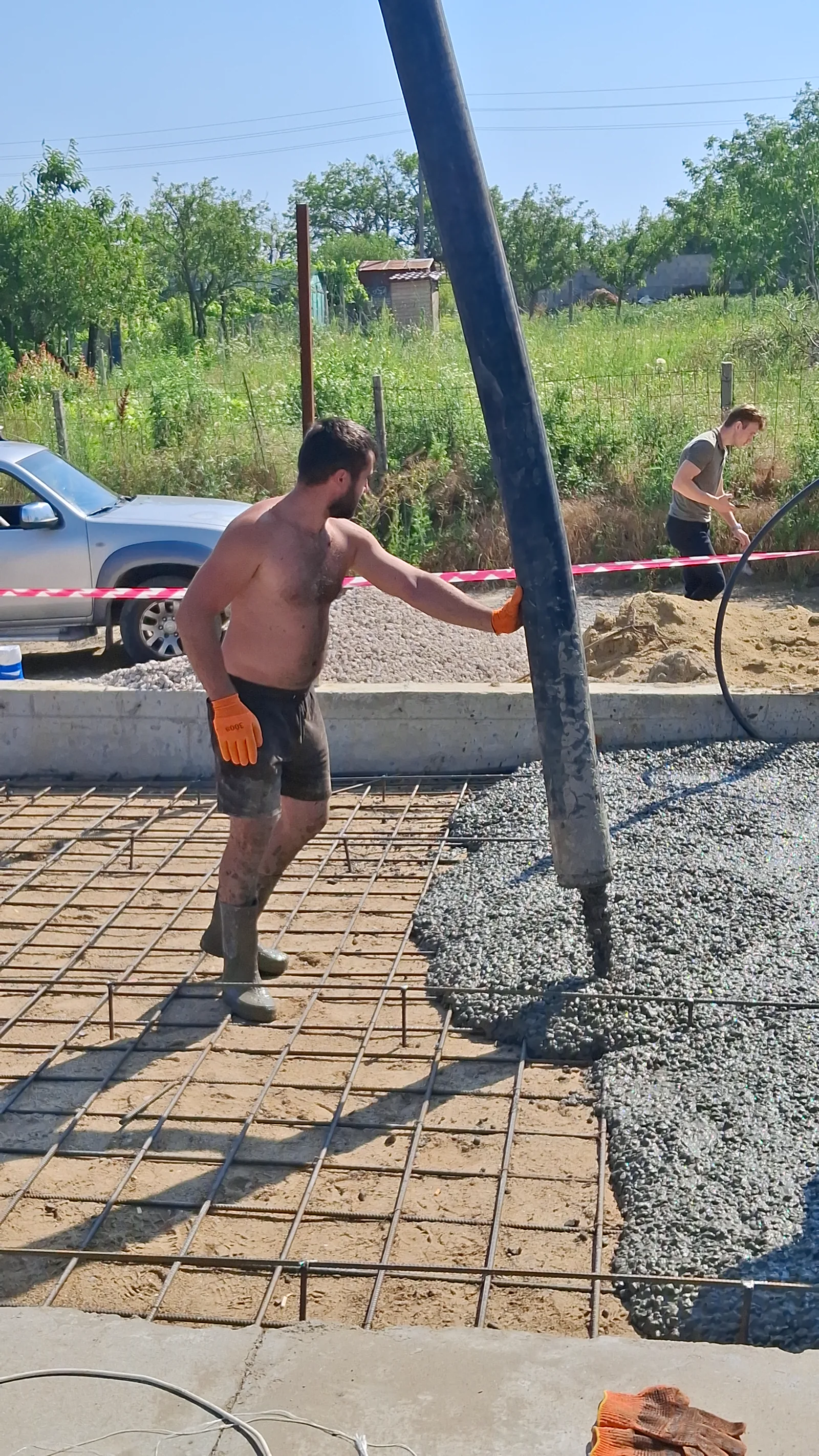 Turnare beton la Bâc
